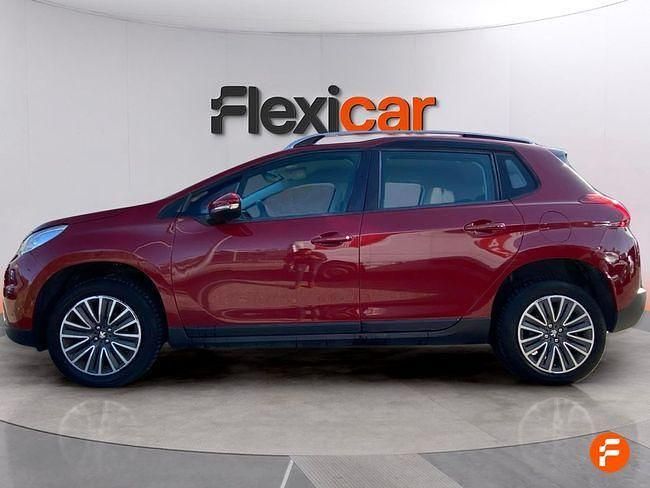 Usado Peugeot 2008 Allure 100 CV (73 kW) 2017 Rojo SUV