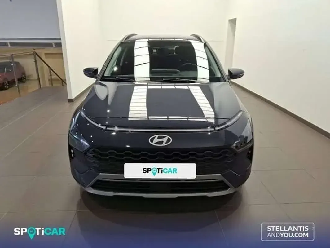 Usado Hyundai Bayon 80 CV (58 kW) 2025 Gris SUV
