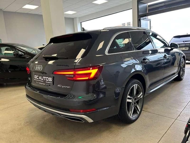 Usado Audi A4 S-Line 163 CV (119 kW) 2020 Negro Familiar