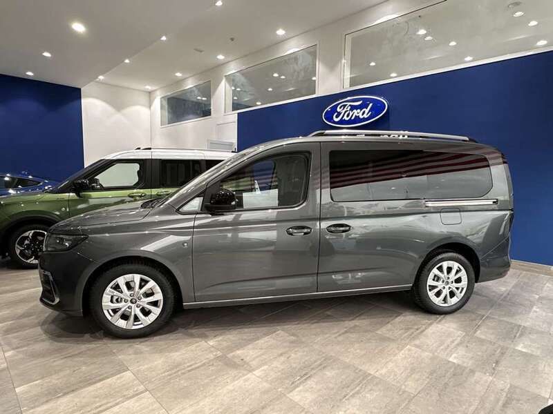 Gris Nuevo 2024 Ford Tourneo Connect Titanium Monovolumen | 36.900 € (Caro) - Imagen 1/4