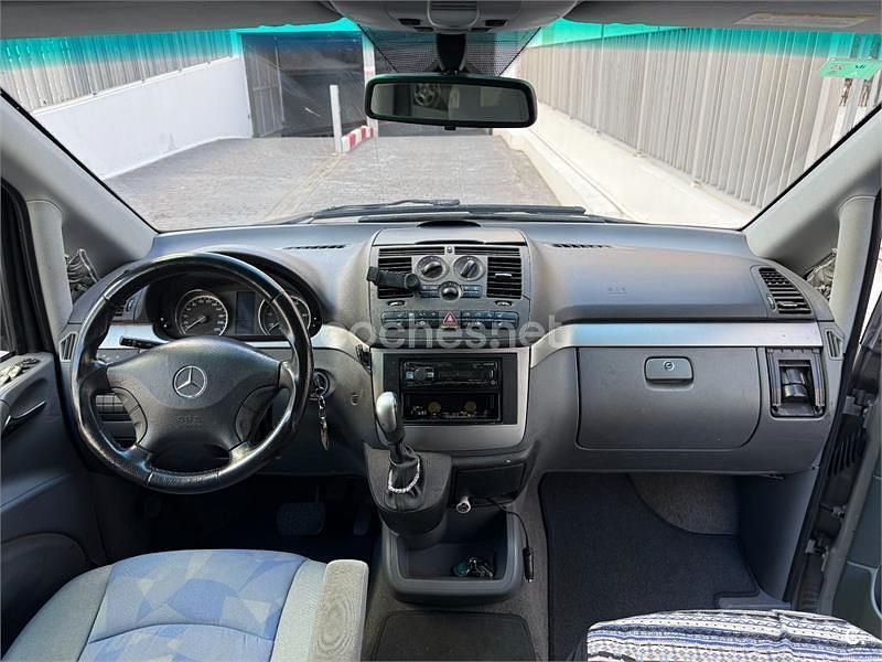 Usado Mercedes Viano 204 CV (150 kW) 2007 Gris / plata Monovolumen