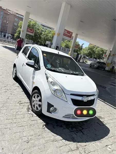 Usado Chevrolet Spark 68 CV (50 kW) 2011 Blanco Utilitario