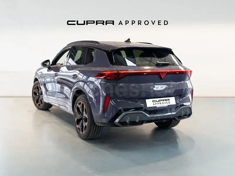 Usado Cupra Terramar 204 CV (150 kW) 2025 Violeta / lila SUV