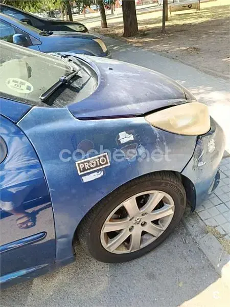Usado Peugeot 207 110 CV (80 kW) 2006 Azul Berlina