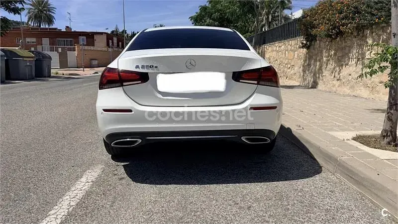 Usado Mercedes A250 218 CV (160 kW) 2021 Blanco Berlina