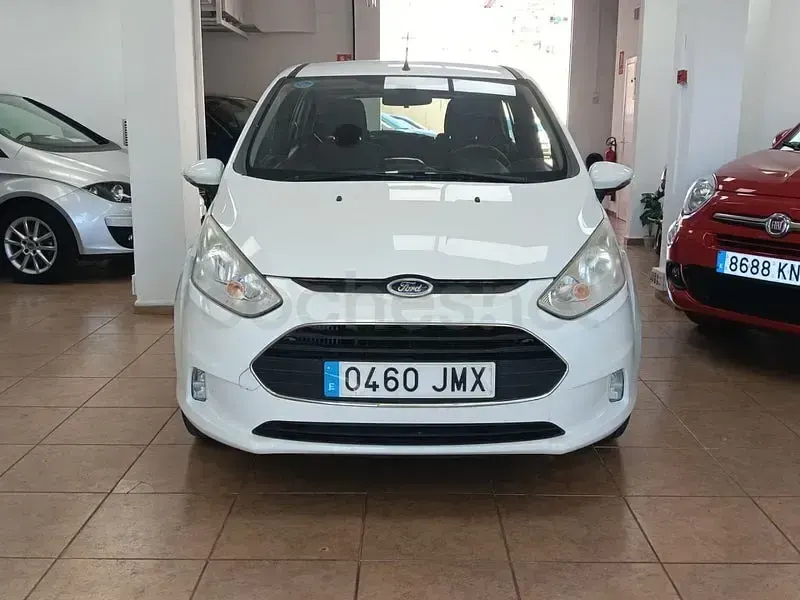Usado Ford B-MAX Trend 95 CV (69 kW) 2016 Blanco Monovolumen