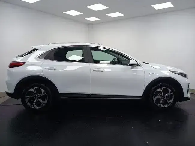 Usado Kia XCeed 137 CV (100 kW) 2021 Blanco SUV