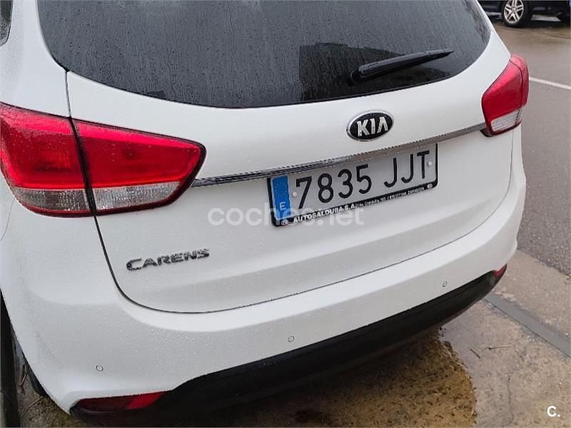 Usado Kia Carens 135 CV (99 kW) 2015 Blanco Monovolumen