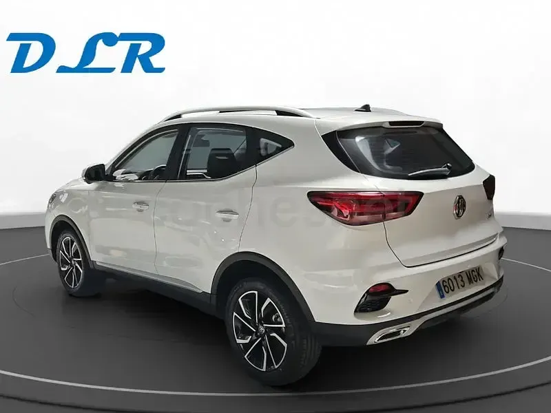 Usado MG ZS Luxury 111 CV (81 kW) 2023 Blanco SUV