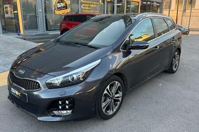 Gris Usado 2018 Kia Ceed Sportswagon GT-Line Familiar | 13.750 € (Precio justo) - Imagen 1/4