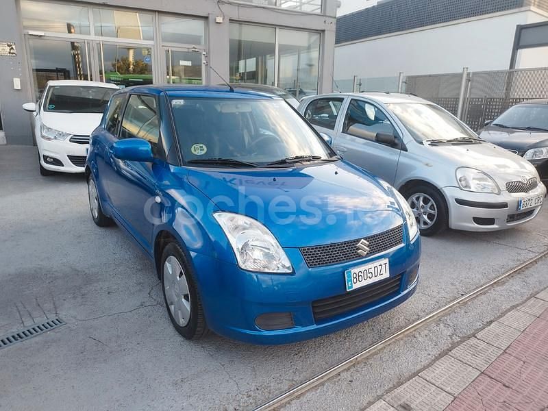 Azul Usado 2006 Suzuki Swift GL Berlina | 2990 € (Super precio) - Imagen 1/4
