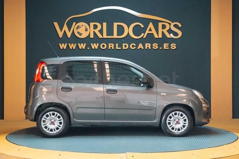 Usado Fiat Panda 70 CV (51 kW) 2022 Gris Utilitario
