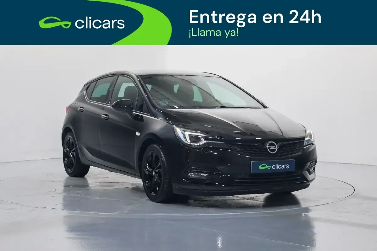 Usado Opel Astra Ultimate 145 CV (106 kW) 2021 Negro Berlina
