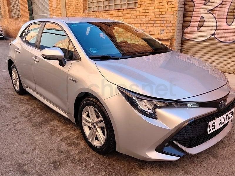 Usado Toyota Corolla Active 122 CV (89 kW) 2022 Gris / plata Berlina