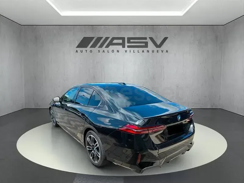 Usado BMW 530e M Sport 299 CV (219 kW) 2025 Negro Berlina