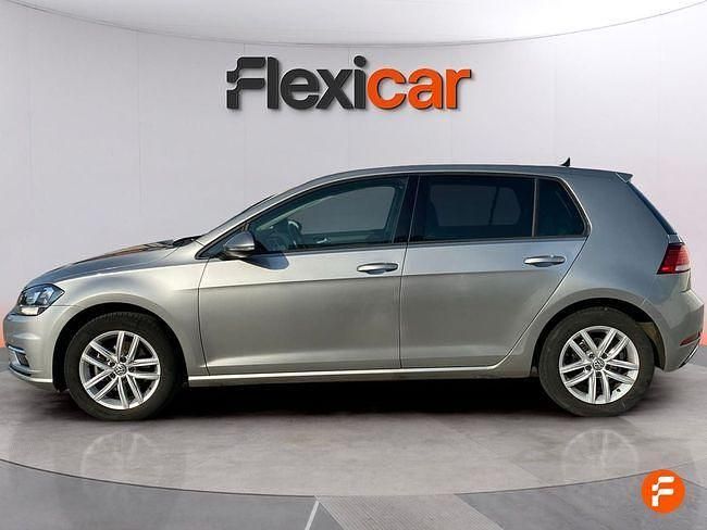 Usado VW Golf VII Advance 115 CV (84 kW) 2018 Gris / plata Berlina