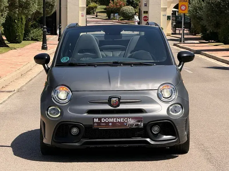 Usado Abarth 695 180 CV (132 kW) 2019 Gris / plata Utilitario