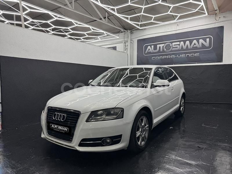 Usado Audi A3 Attraction 105 CV (77 kW) 2011 Blanco Utilitario
