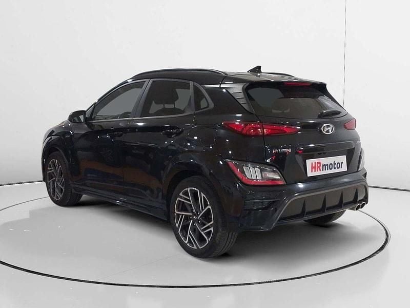 Usado Hyundai Kona 120 CV (88 kW) 2023 Negro SUV