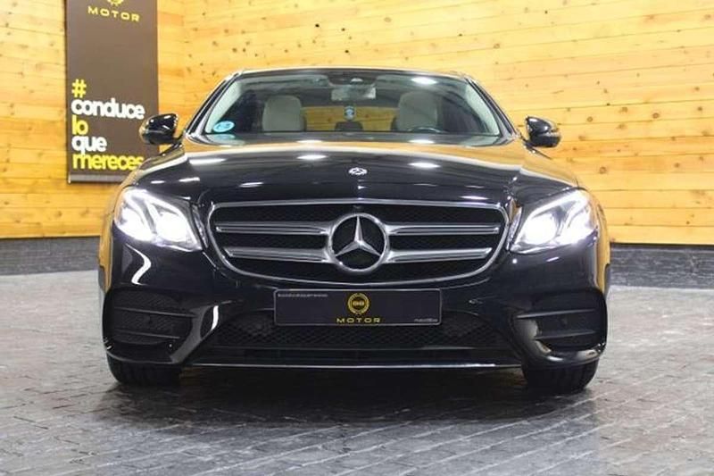 Usado Mercedes E220 194 CV (142 kW) 2018 Negro Berlina