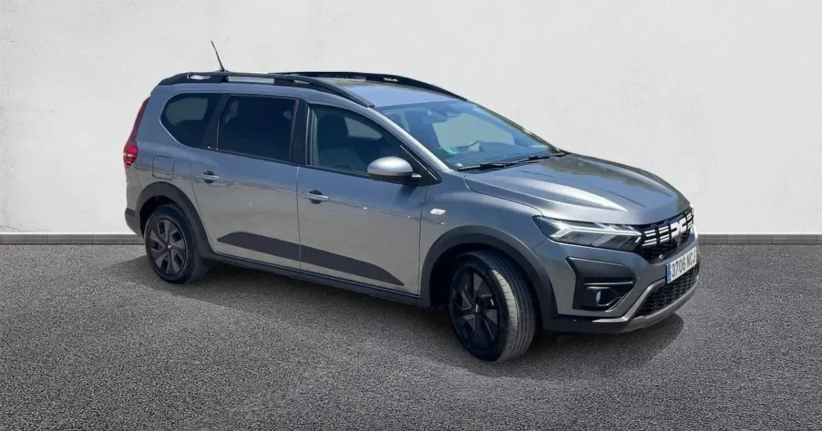 Usado Dacia Jogger Expression 140 CV (102 kW) 2025 Monovolumen