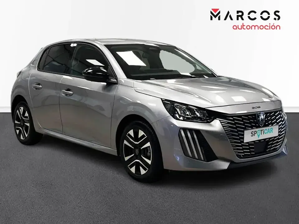 Usado Peugeot 208 Allure 100 CV (73 kW) 2025 Utilitario