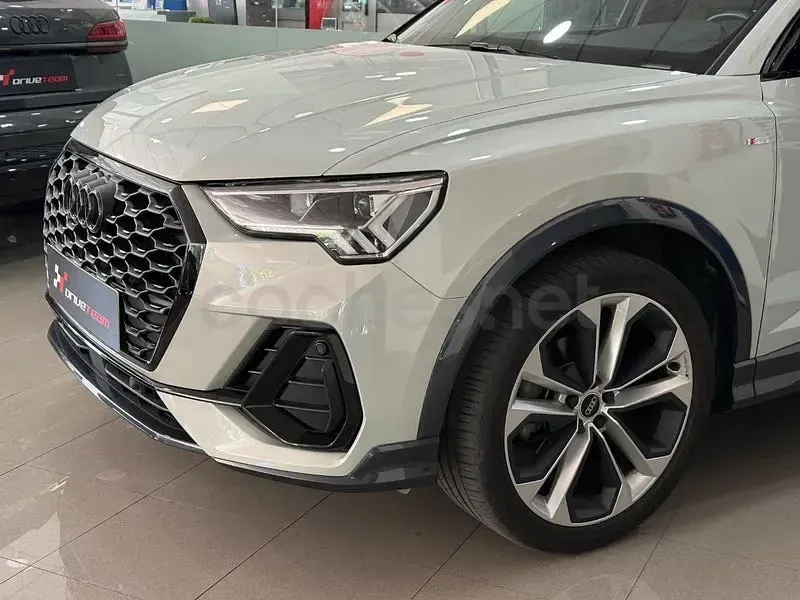 Usado Audi Q3 Sportback 150 CV (110 kW) 2022 Gris / plata SUV