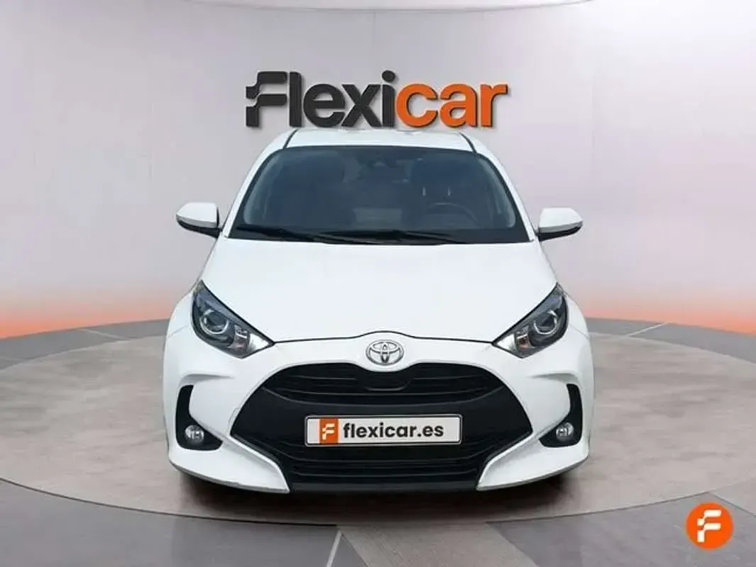 Usado Toyota Yaris Edition 125 CV (91 kW) 2023 Blanco Utilitario