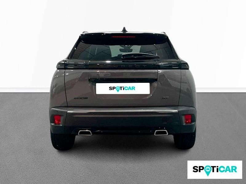 Usado Peugeot 2008 GT 130 CV (95 kW) 2024 Gris SUV