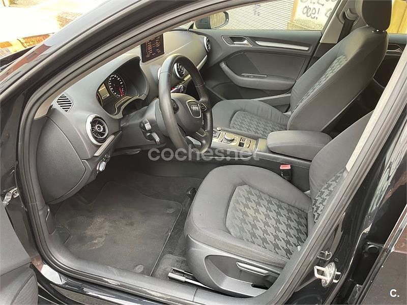 Usado Audi A3 Ambiente 105 CV (77 kW) 2013 Negro Berlina