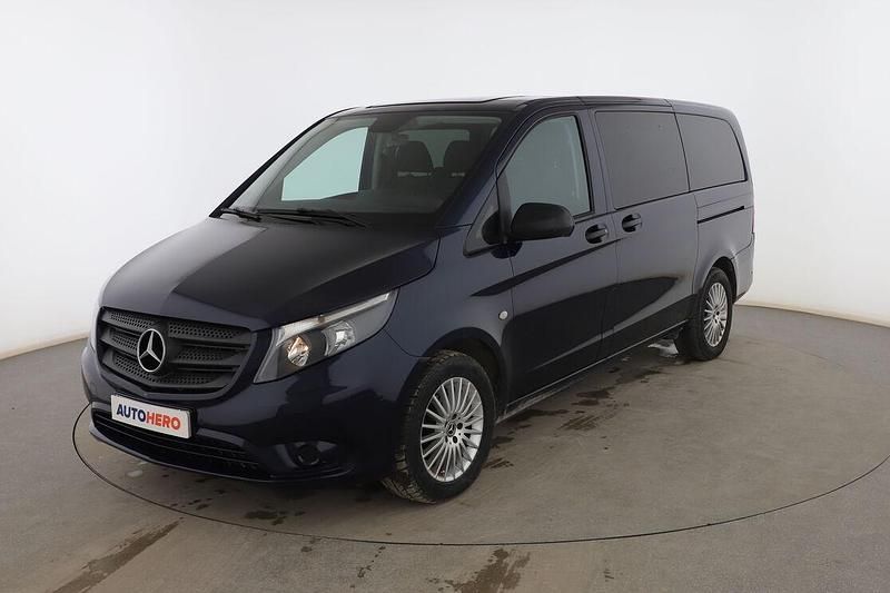 Azul Usado 2019 Mercedes Vito Van | 29.599 € - Imagen 1/3