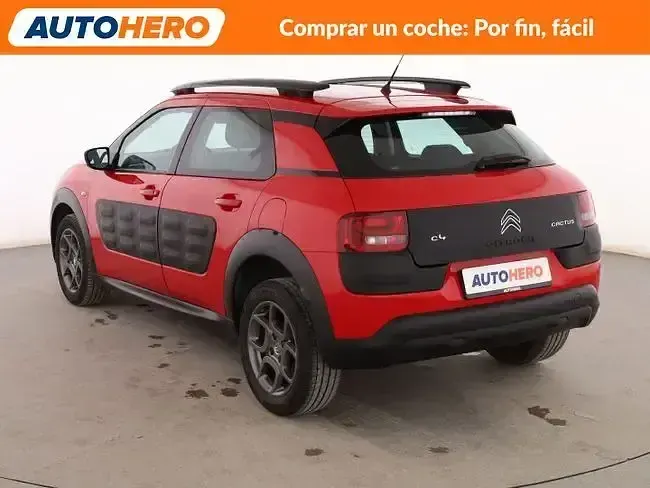 Usado Citroën C4 Cactus Feel 100 CV (73 kW) 2015 Rojo Utilitario