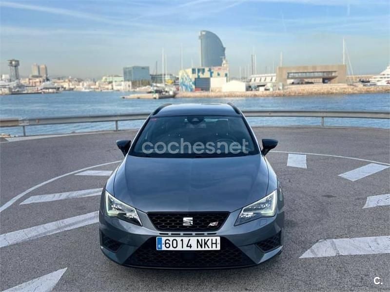 Usado Seat Leon ST CUPRA 280 CV (205 kW) 2015 Gris / plata Familiar