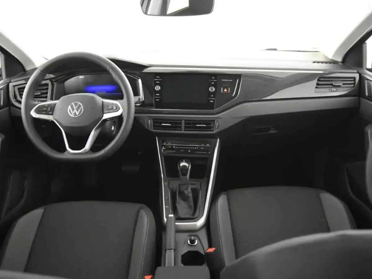 Nuevo VW Polo 95 CV (69 kW) 2026 Gris/plata Utilitario