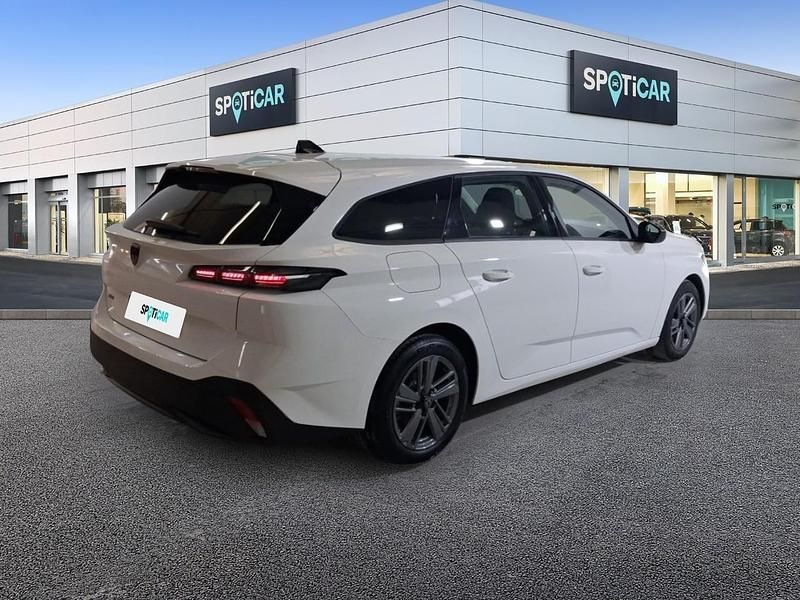 Usado Peugeot 308 SW Active 130 CV (95 kW) 2022 Blanco Familiar