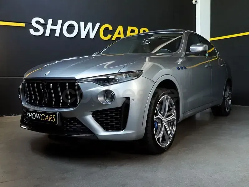 Usado Maserati Levante GT 330 CV (242 kW) 2022 Gris / plata SUV