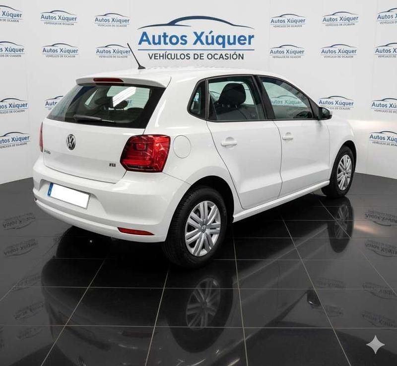 Usado VW Polo Edition 75 CV (55 kW) 2017 Blanco Utilitario