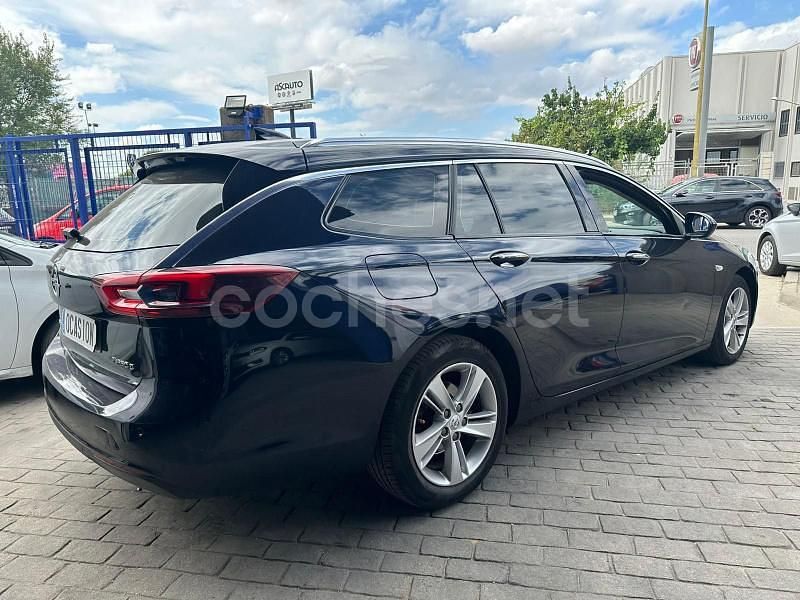 Usado Opel Insignia Selective 136 CV (100 kW) 2017 Negro Familiar