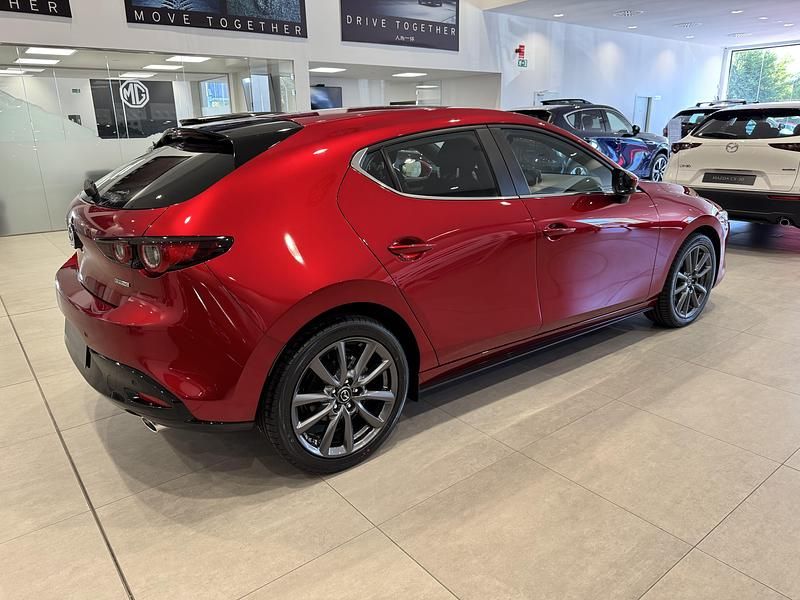 Nuevo Mazda 3 Center-Line 140 CV (102 kW) 2025 Rojo Berlina