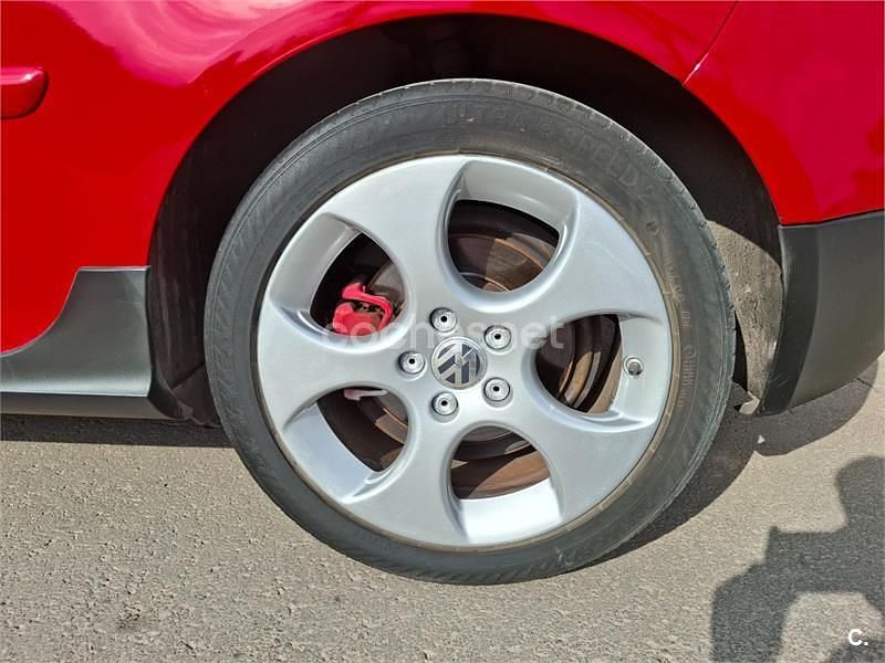 Usado VW Golf IV GTI 200 CV (147 kW) 2005 Rojo Berlina