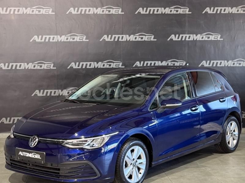Usado VW Golf VIII 116 CV (85 kW) 2021 Azul Berlina