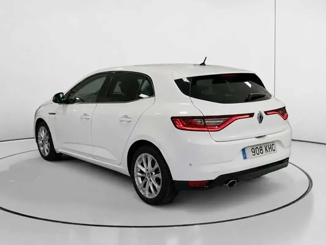 Usado Renault Mégane Zen 110 CV (80 kW) 2018 Blanco Utilitario