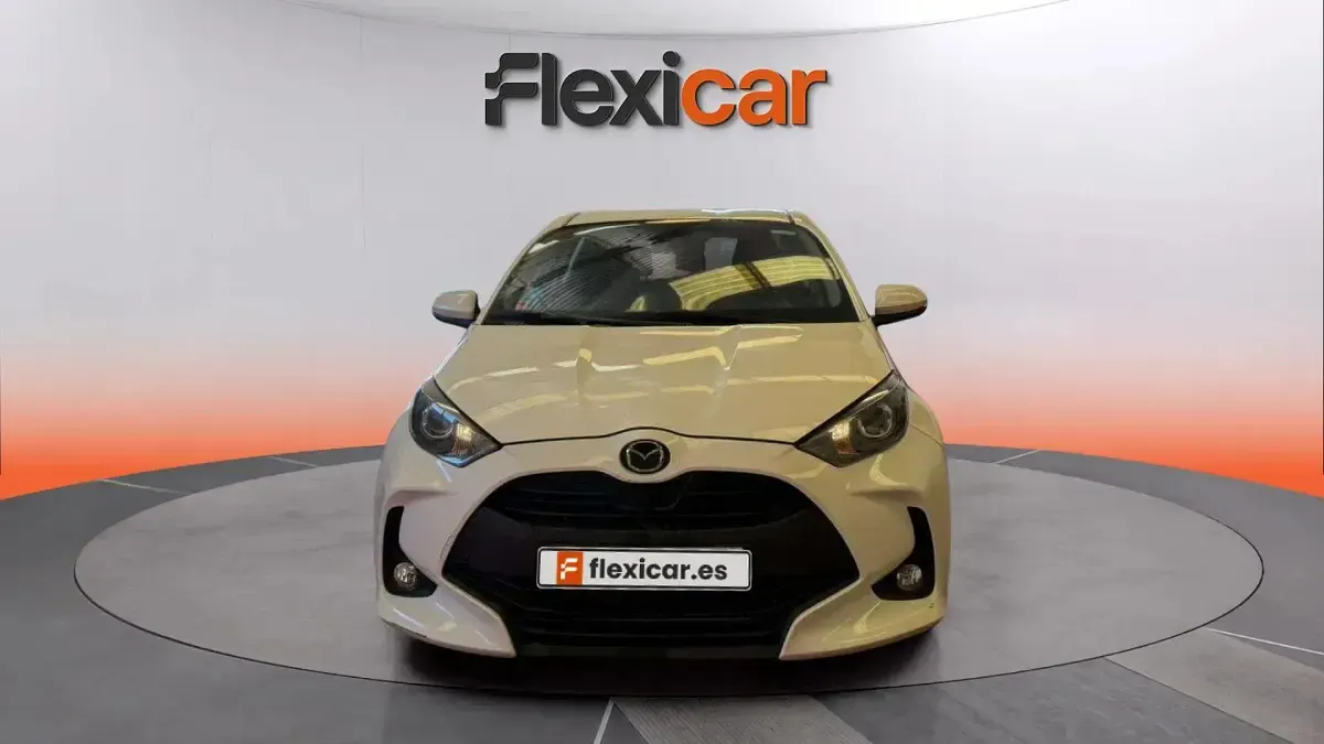 Usado Mazda 2 Comfort 90 CV (66 kW) 2023 Blanco Utilitario