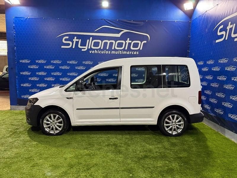 Usado VW Caddy Trendline 102 CV (75 kW) 2020 Blanco Monovolumen