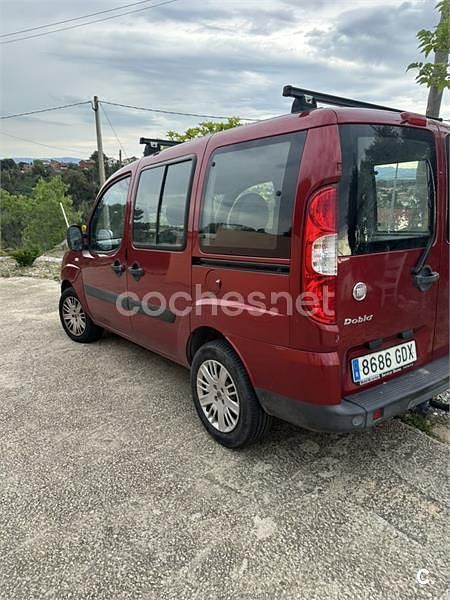 Brugt Fiat Doblò 105 HK (77 kW) 2009 Rød MPV