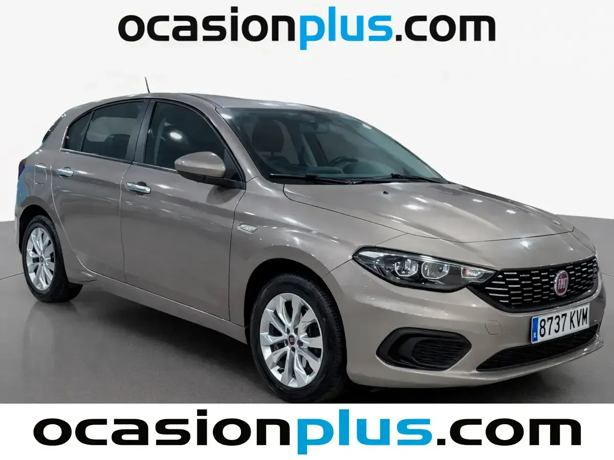 Usado Fiat Tipo Easy 95 CV (69 kW) 2019 Beige Berlina