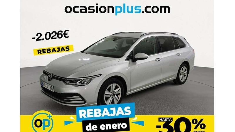 Gris plata Usado 2021 VW Golf VIII Life Familiar | 16.955 € (Precio justo) - Imagen 1/4