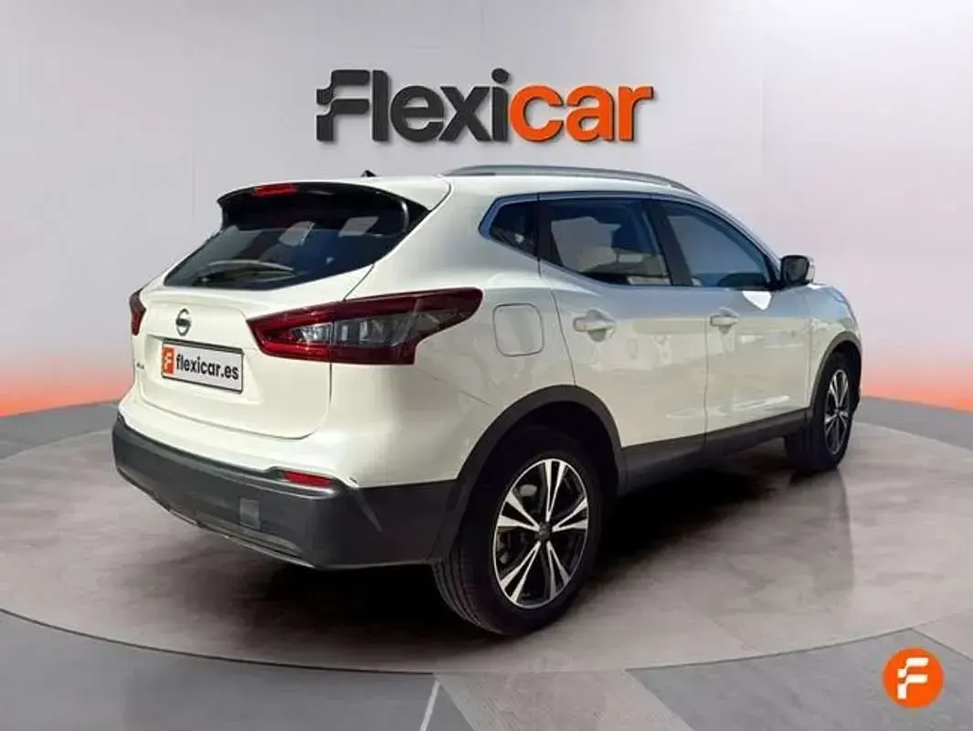Usado Nissan Qashqai Style Edition 140 CV (102 kW) 2021 Blanco SUV