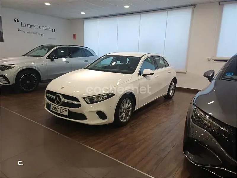 Usado Mercedes A180 136 CV (100 kW) 2020 Blanco Berlina
