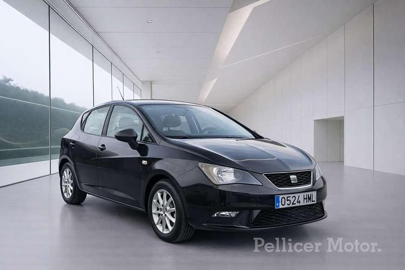 Usado Seat Ibiza 69 CV (50 kW) 2012 Negro Utilitario